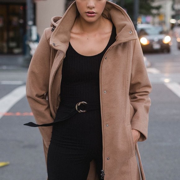BNWT Waterproof Trench-style Camel Coat with Detachable Hood, size small - Picture 14 of 16